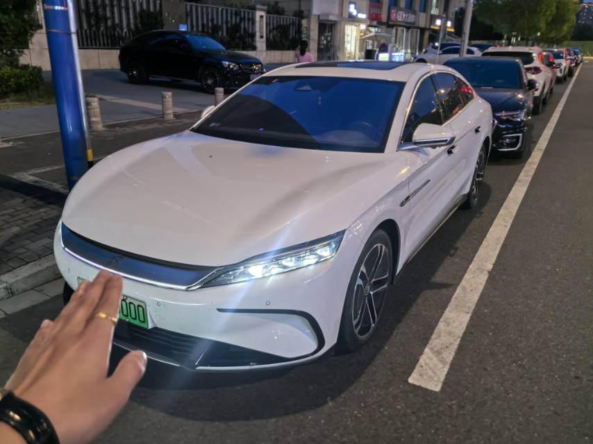 BYD Han 2023 BYD Han 2023 car image