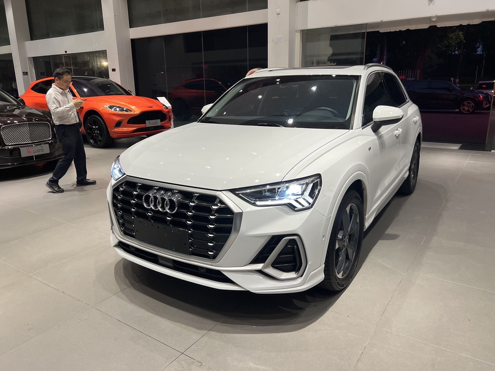 Audi Q3 2023 Audi Q3 2023 car image
