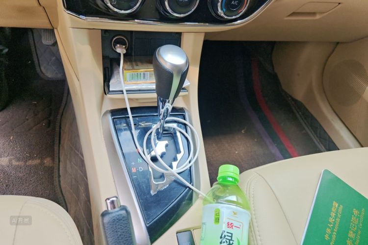 2015 #16 2015 car image #16