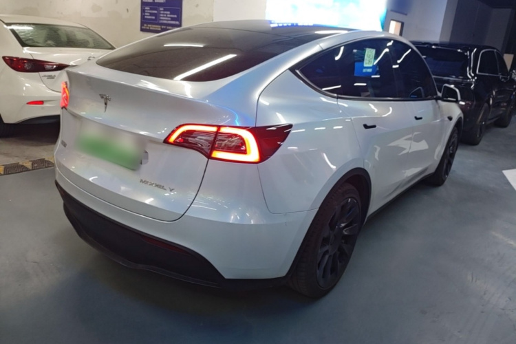 Tesla Model Y 2022 #7 Tesla Model Y 2022 car image #7