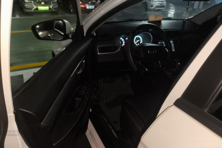 GEELY Emgrand 2019 car image #18