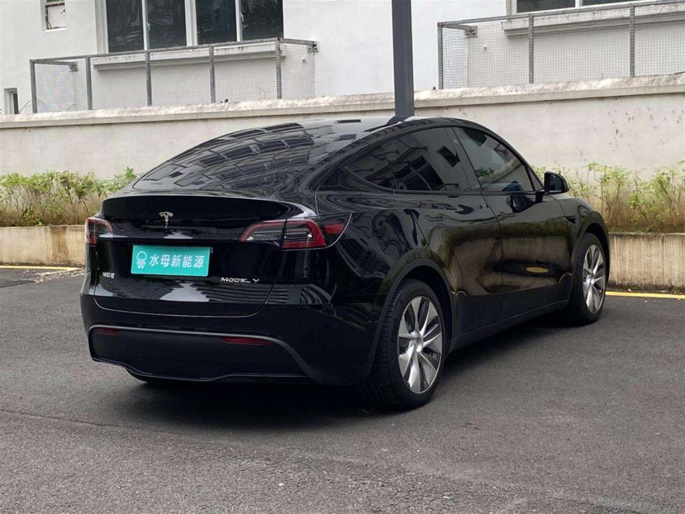 Tesla Model Y 2022 #7 Tesla Model Y 2022 car image #7