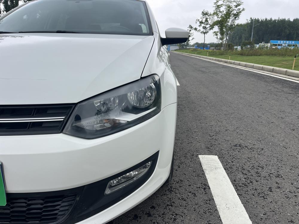Volkswagen Polo 2013 #9 Volkswagen Polo 2013 car image #9