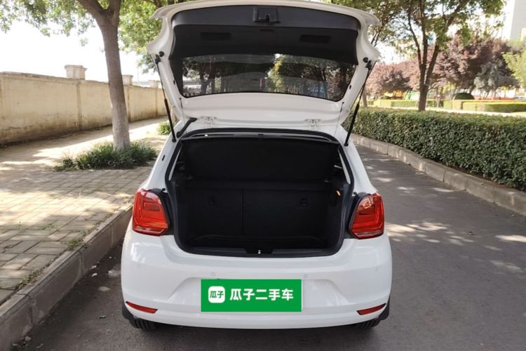 Volkswagen Polo 2016 #19 Volkswagen Polo 2016 car image #19