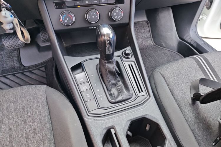 Volkswagen Lavida 2020 #14 Volkswagen Lavida 2020 car image #14