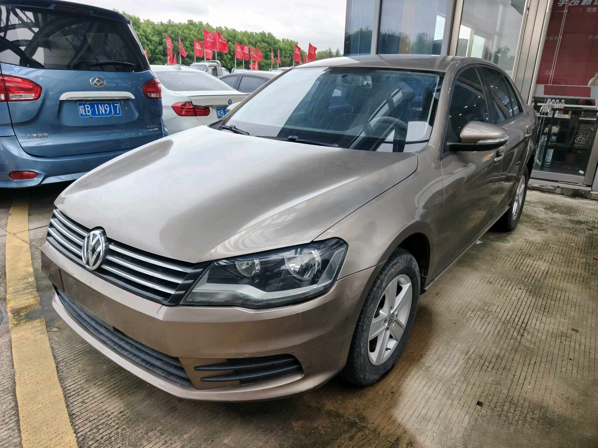 Volkswagen Bora 2014 car image 