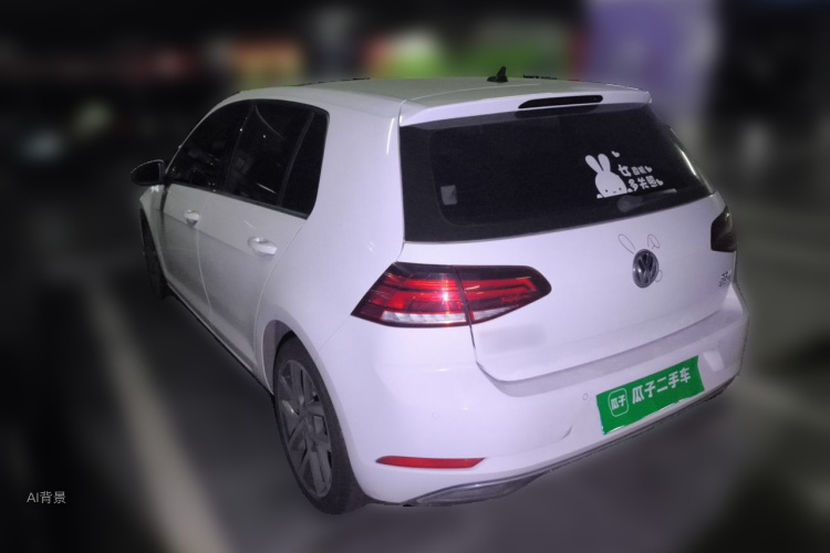 Volkswagen Golf 2020 car image #5