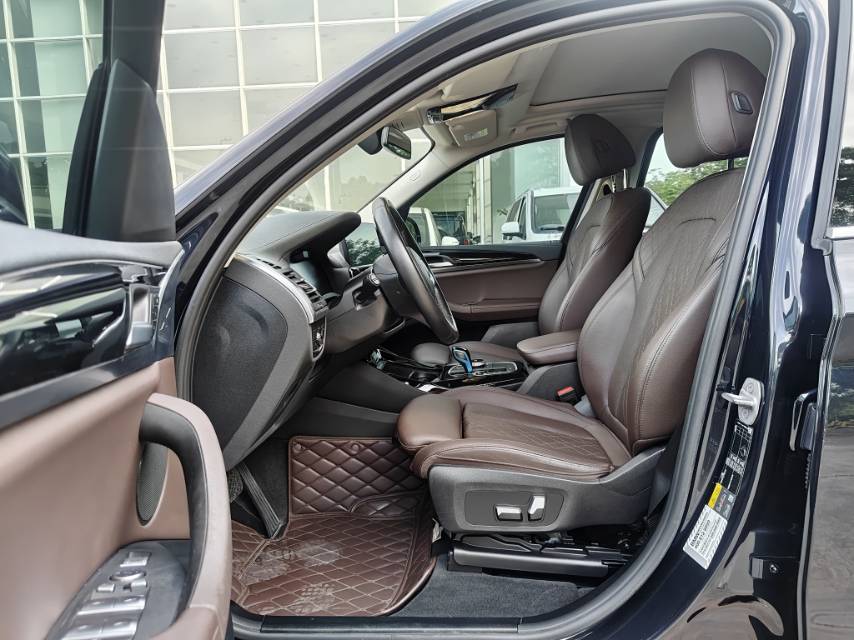 BMW iX3 2023 #5 BMW iX3 2023 изображение автомобиля #5