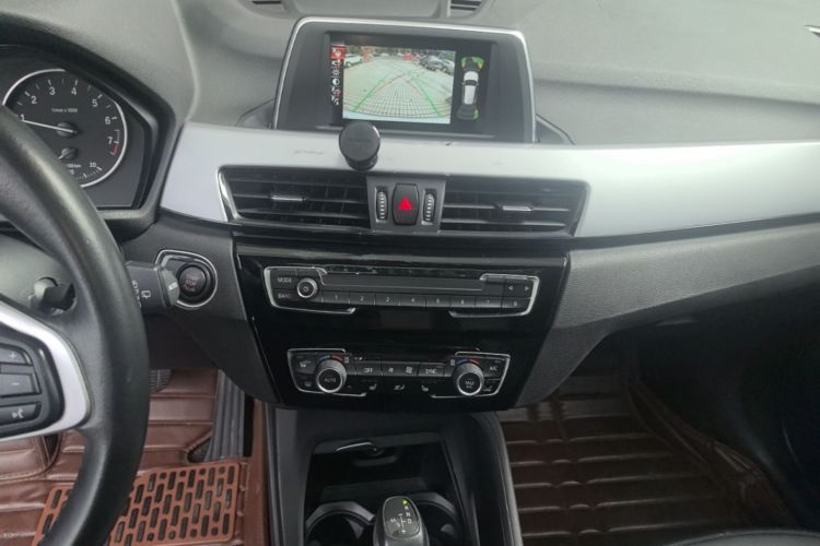BMW X1 2017 #13 BMW X1 2017 car image #13