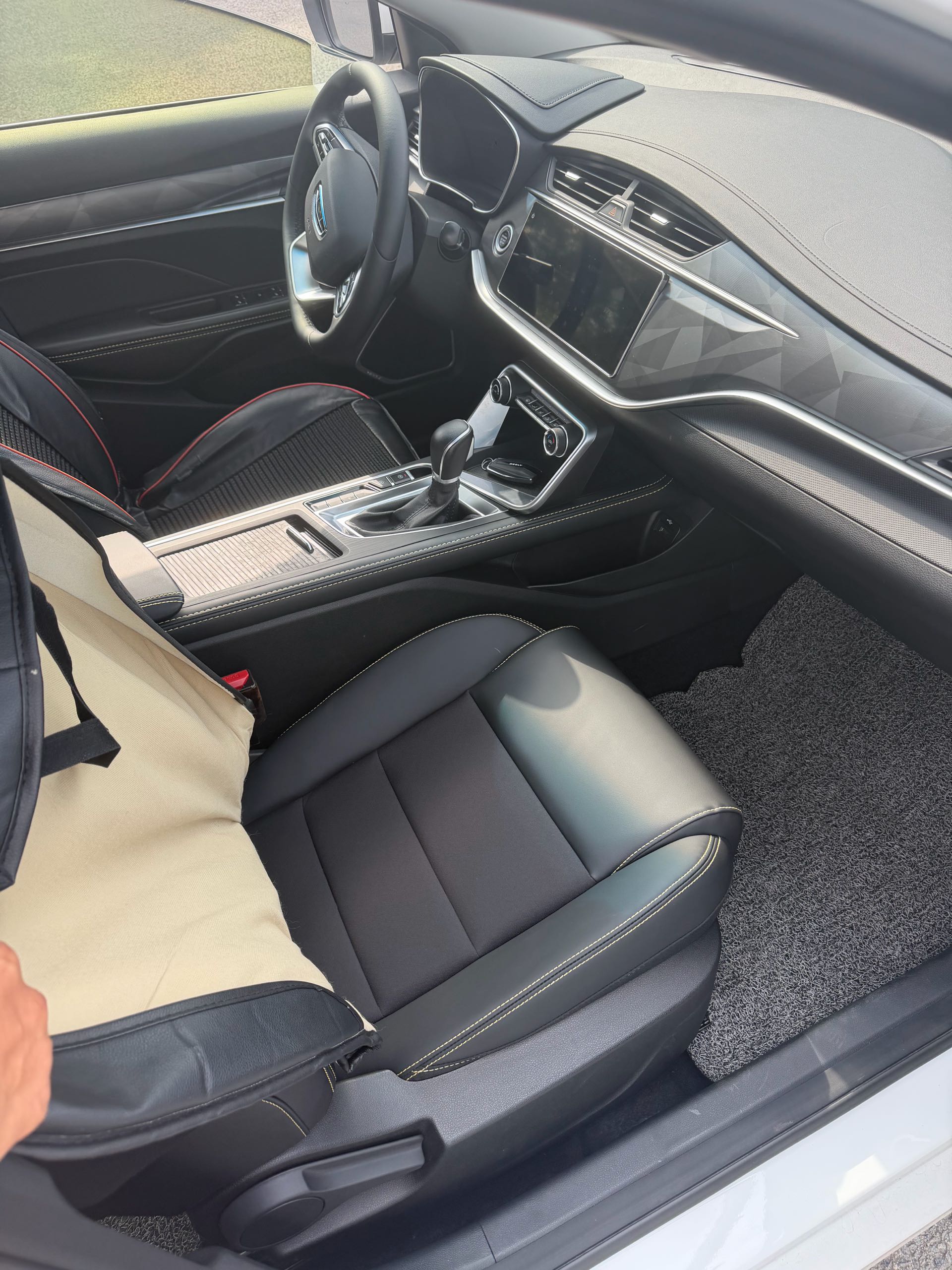 GEELY Binray 2022 #4 GEELY Binray 2022 car image #4