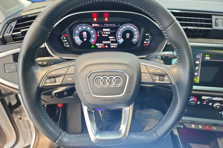 Audi Q3 2020 #11 Audi Q3 2020 car image #11