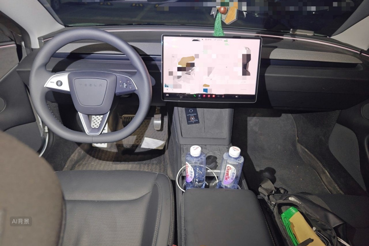 Tesla Model 3 2025 car image #11