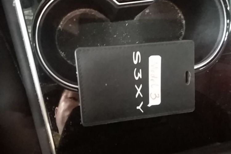 Tesla Model 3 2020 car image #9