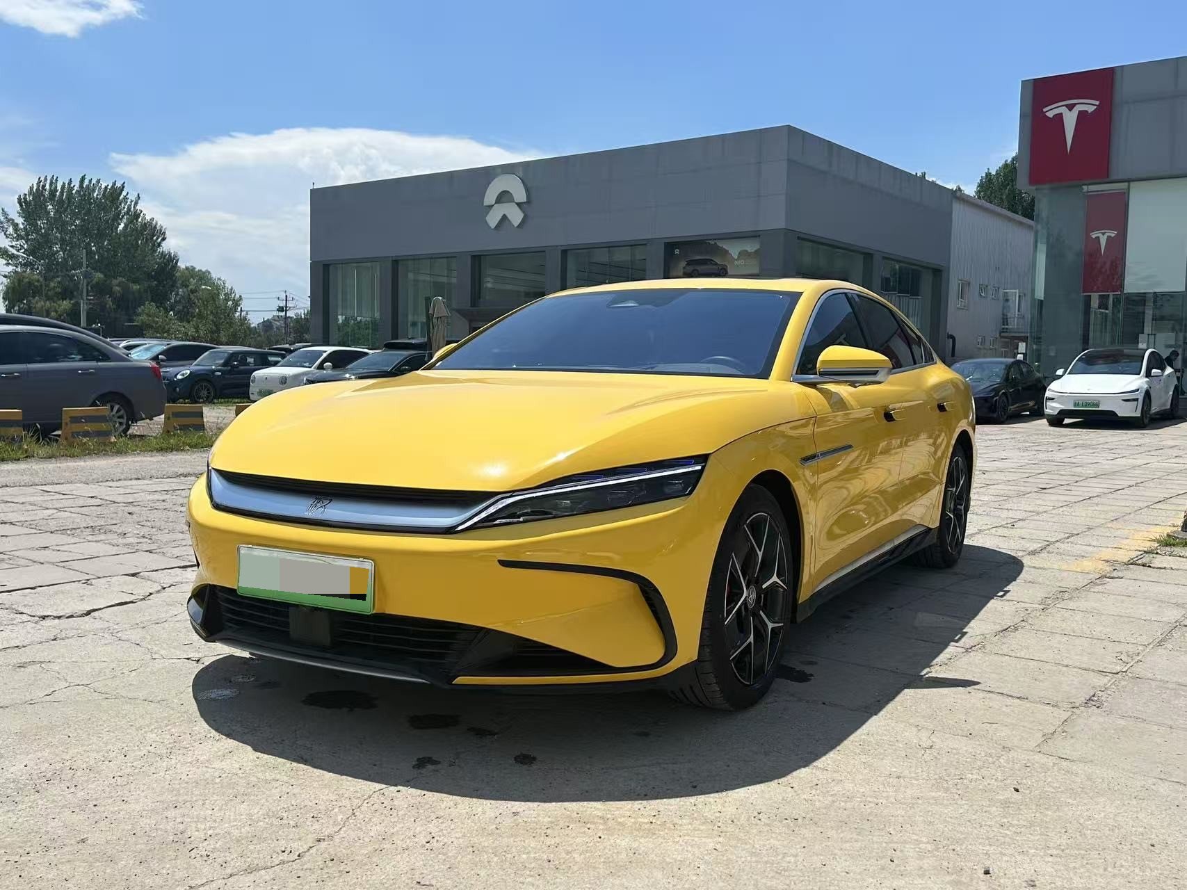 BYD Han 2023 car image 