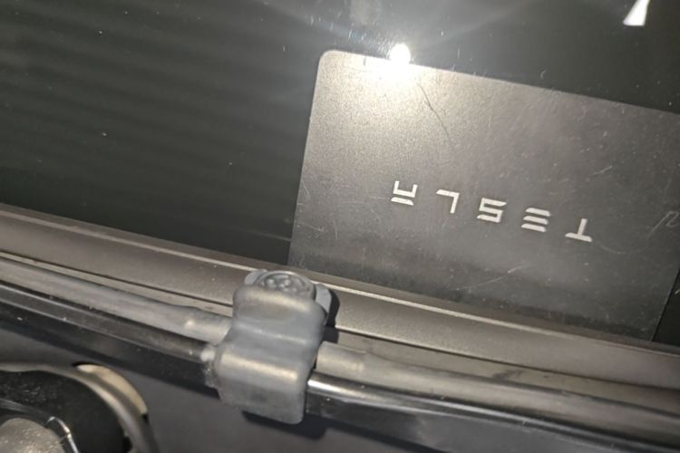 Tesla Model 3 2020 car image #9