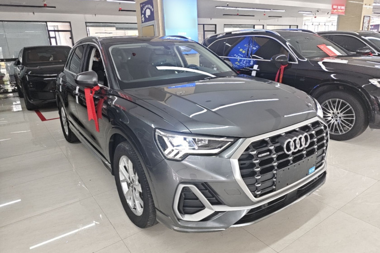 Audi Q3 2020 #4 Audi Q3 2020 car image #4
