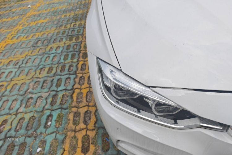 BMW 3 Series 2019 car image #8