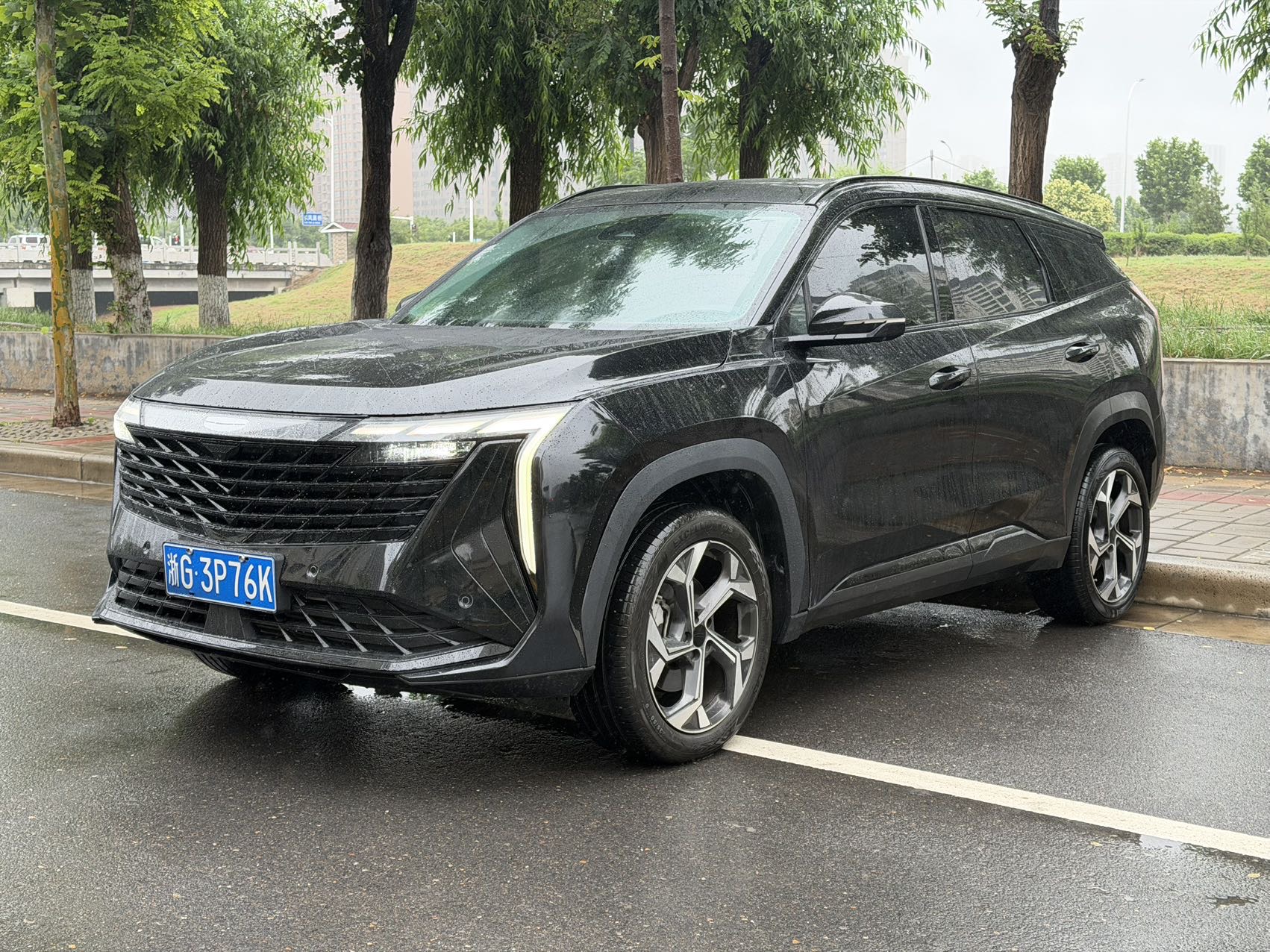 GEELY Boyue L 2023 GEELY Boyue L 2023 car image