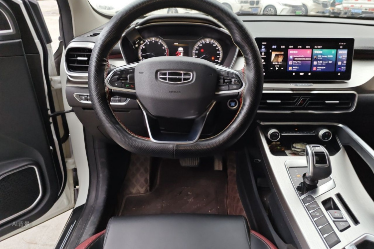 GEELY Coolray 2020 car image #12