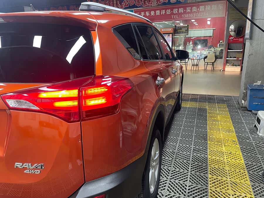 Toyota RAV4 2013 car image #46