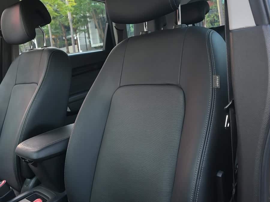 Chevrolet Captiva 2016 imagen de coche #46