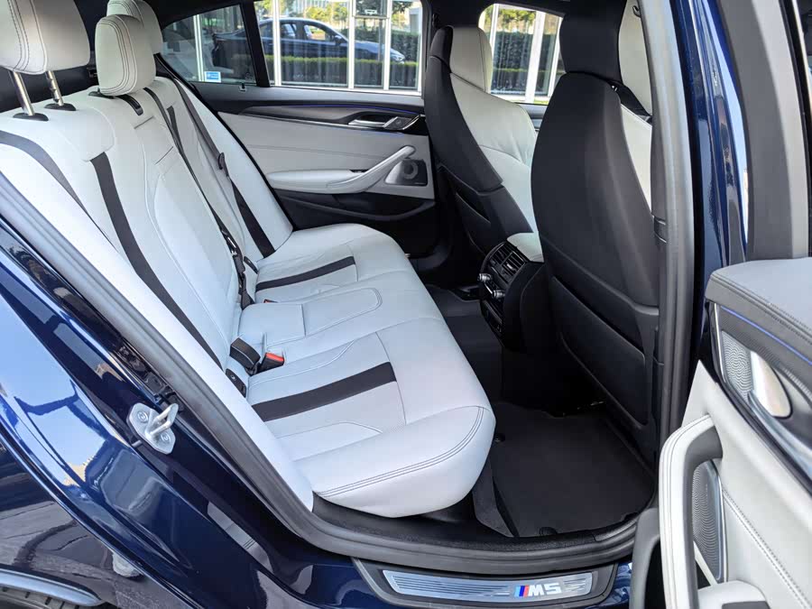 BMW M5 2023 #46 BMW M5 2023 car image #46