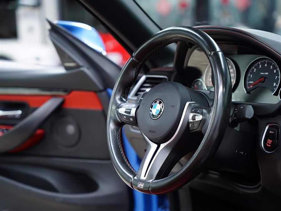 BMW M4 2018 immagine di auto #46