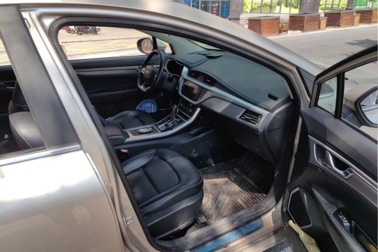 GEELY Emgrand GS 2019 #10 GEELY Emgrand GS 2019 car image #10