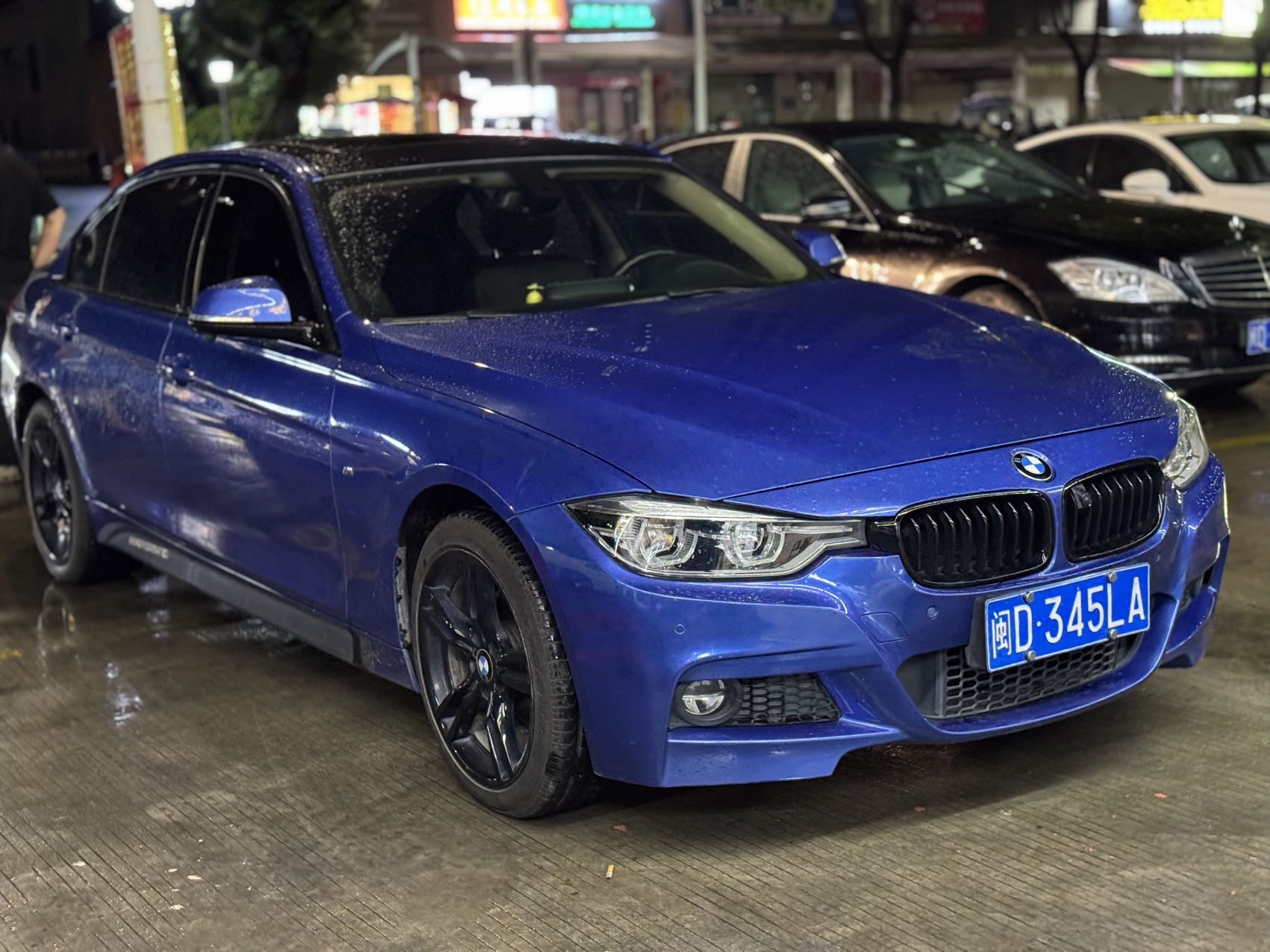 BMW 3 Series 2019 #3 BMW 3 Series 2019 car image #3