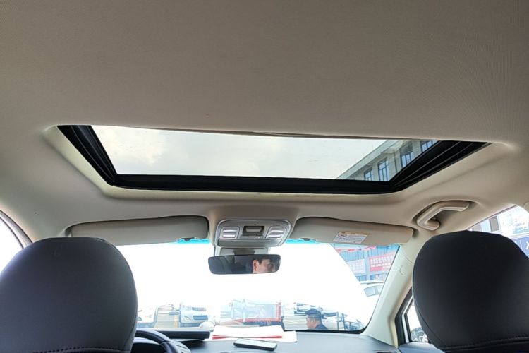 GEELY Emgrand GS 2019 car image #20