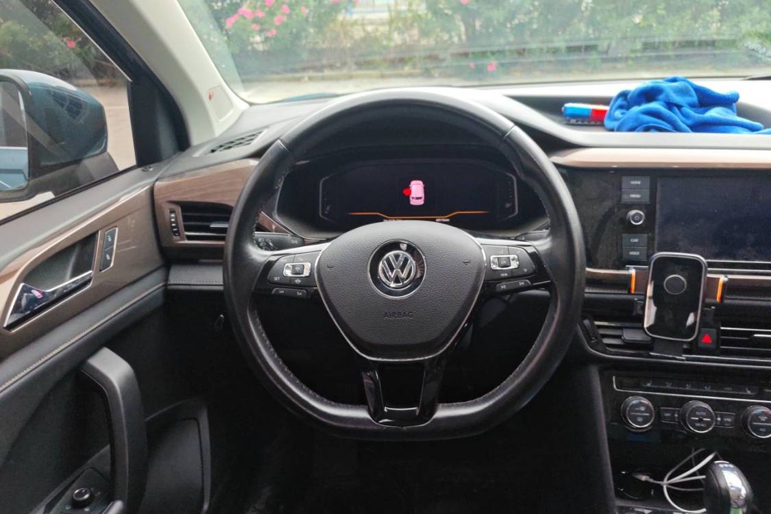 Volkswagen Tharu 2019 #22 Volkswagen Tharu 2019 car image #22