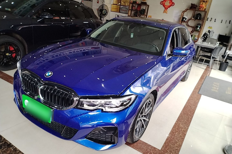 BMW 3 Series 2020 car image #2