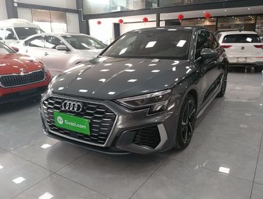 Audi A3 2023 immagine di auto 