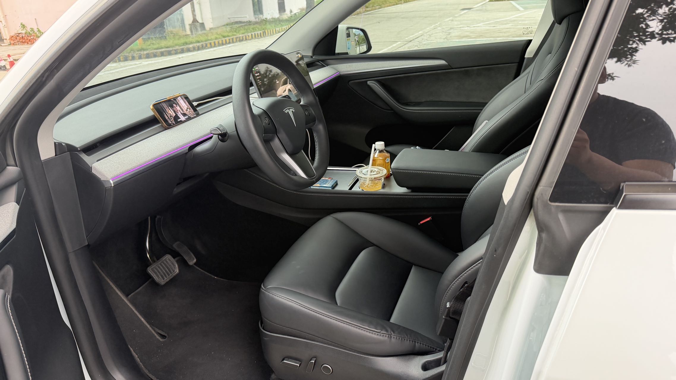 Tesla Model Y 2024 #6 Tesla Model Y 2024 immagine di auto #6