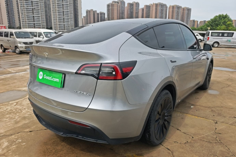 Tesla Model Y 2023 #7 Tesla Model Y 2023 immagine di auto #7