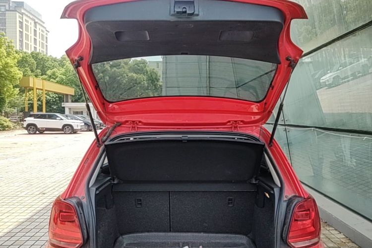Volkswagen Polo 2017 #19 Volkswagen Polo 2017 car image #19