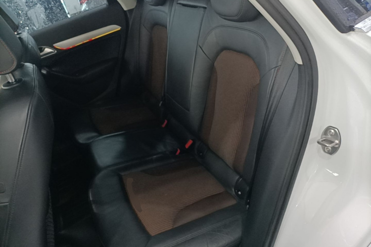 Audi Q3 2017 #17 Audi Q3 2017 car image #17