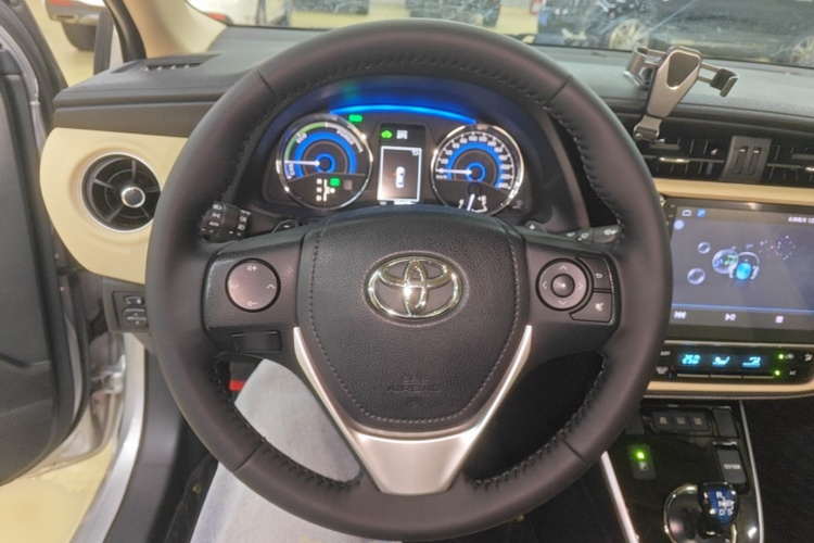 Toyota Corolla 2017 immagine di auto #15