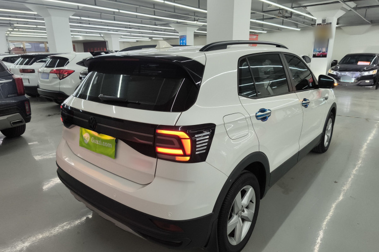 Volkswagen T-Cross 2020 immagine di auto #7