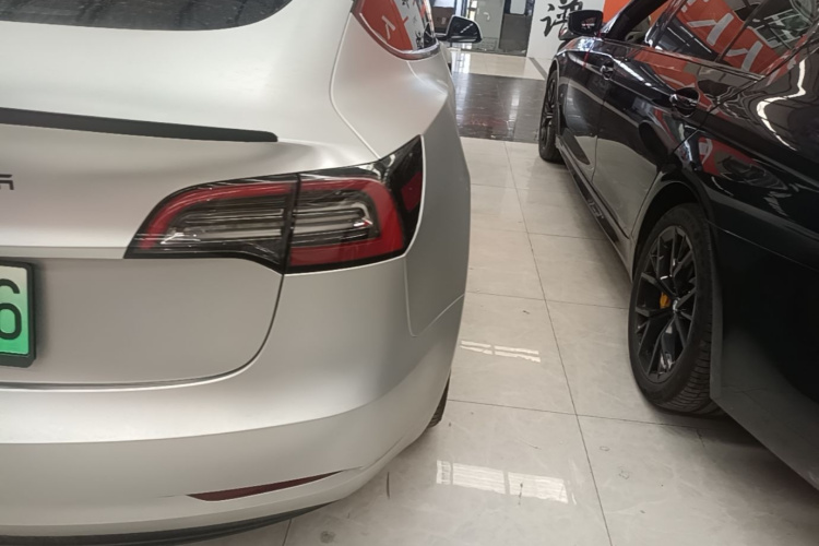 Tesla Model 3 2022 car image #8