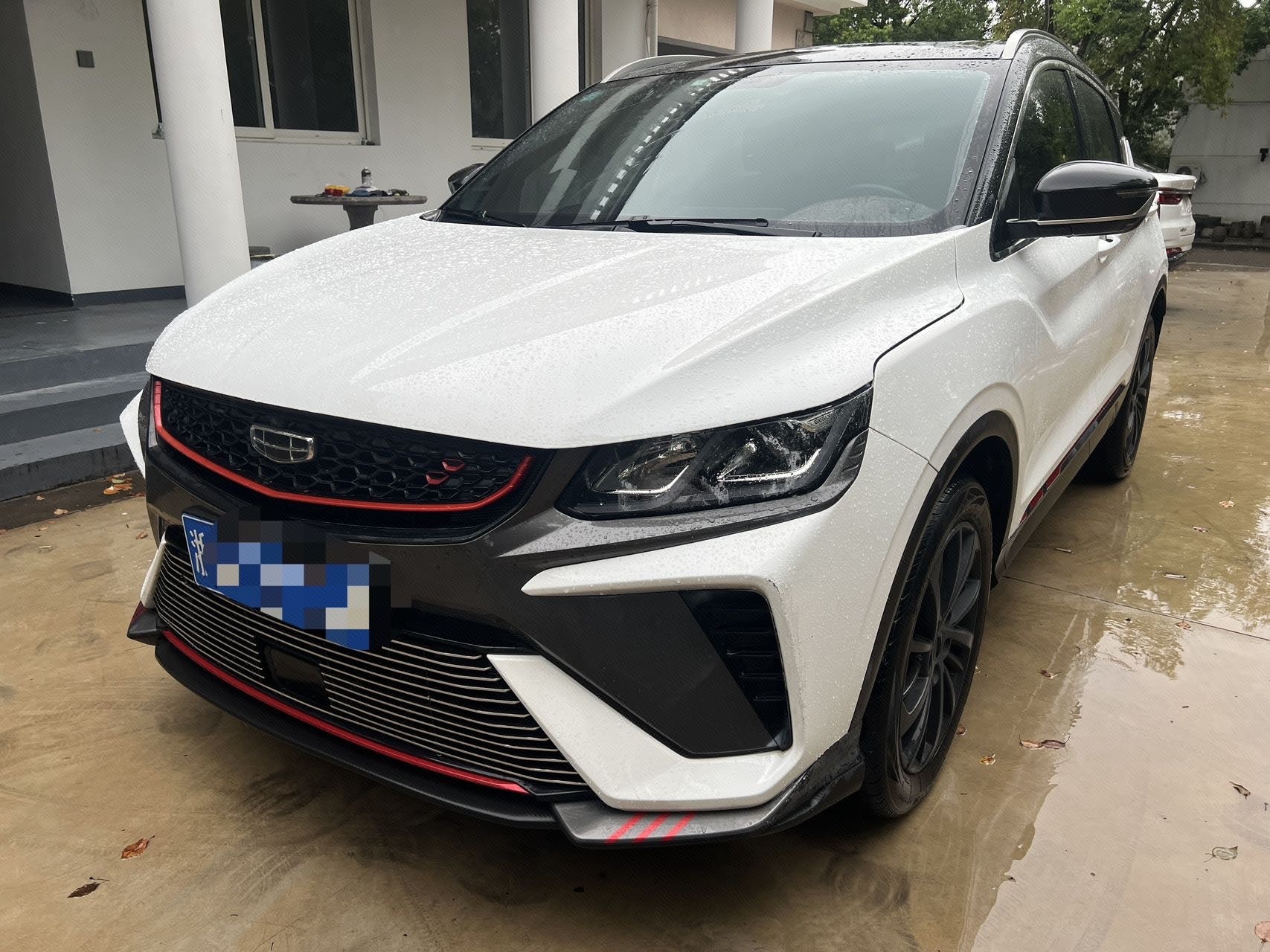 GEELY Coolray 2022 immagine di auto 