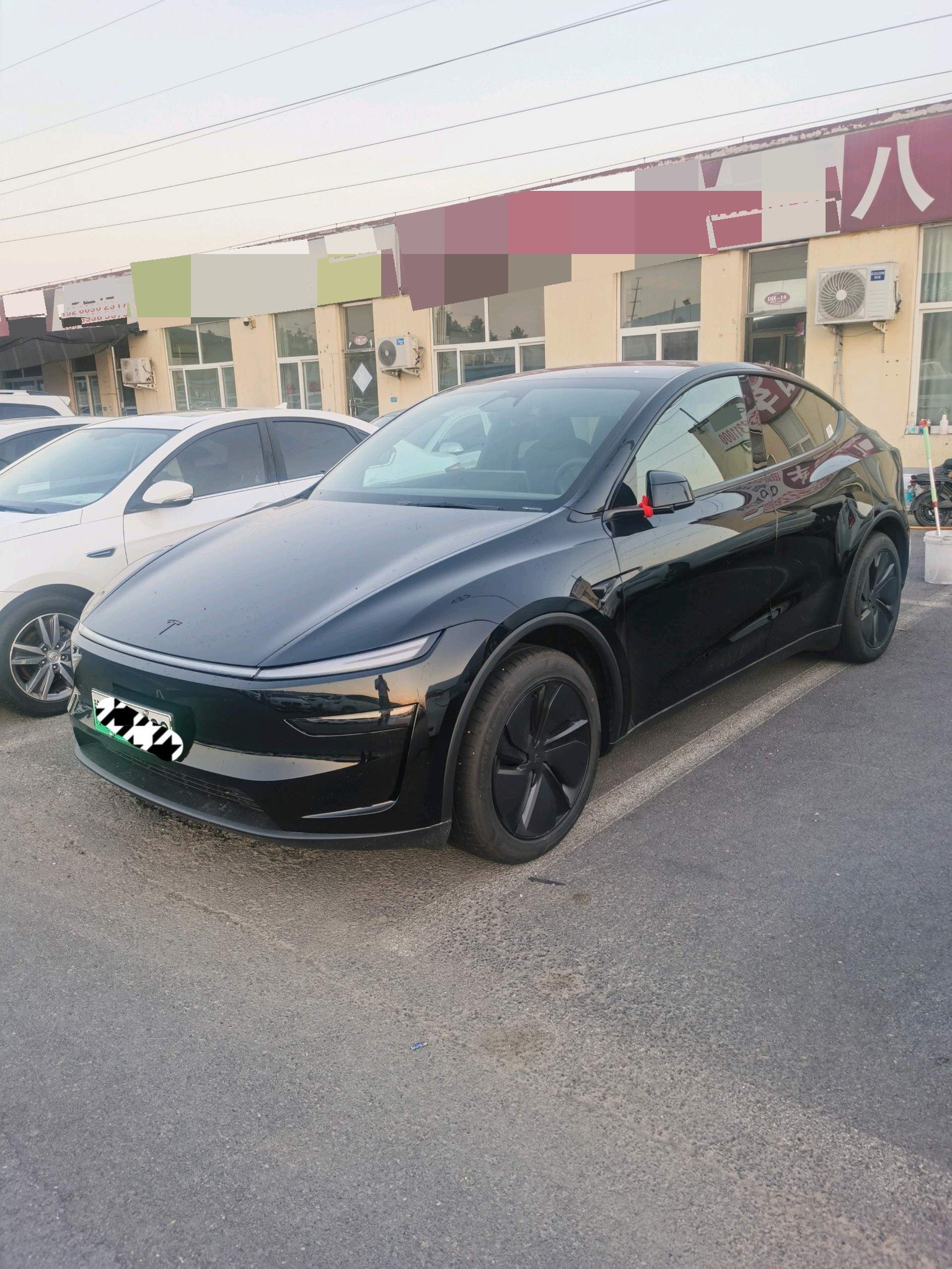 Tesla Model Y 2026 Tesla Model Y 2026 immagine di auto