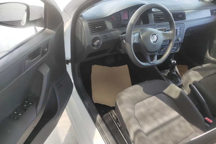 Volkswagen Santana 2021 car image #16