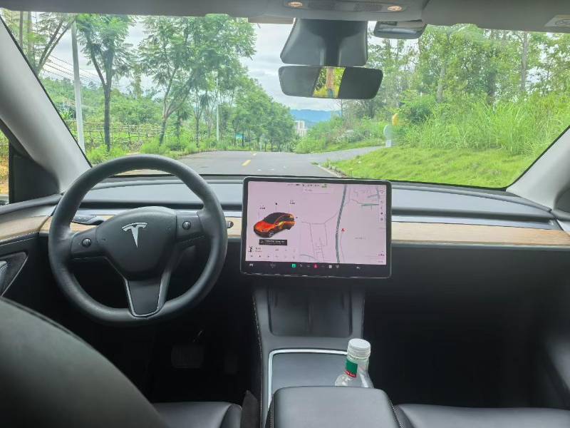 Tesla Model Y 2022 #3 Tesla Model Y 2022 car image #3
