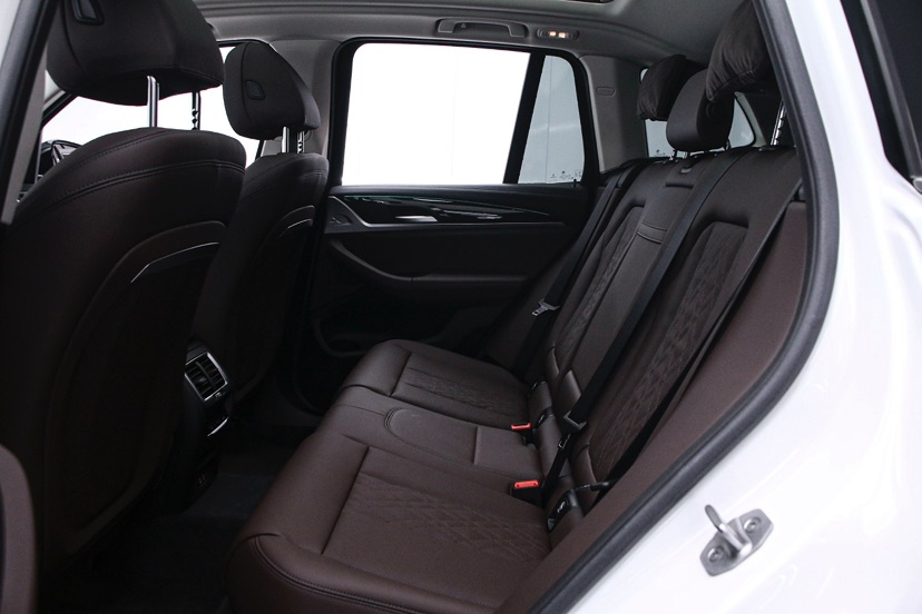 BMW X3 2022 #4 BMW X3 2022 car image #4