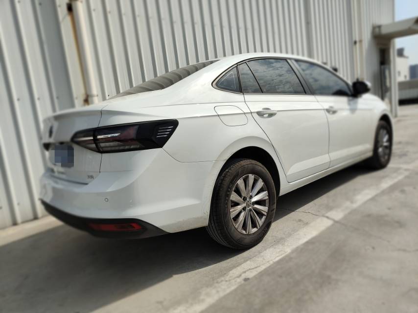 Volkswagen Lavida 2025 car image #2