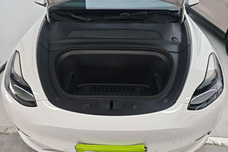 Tesla Model Y 2021 #20 Tesla Model Y 2021 car image #20