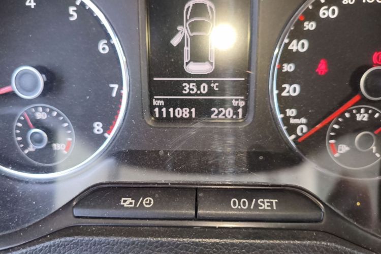 Volkswagen Polo 2016 car image #14