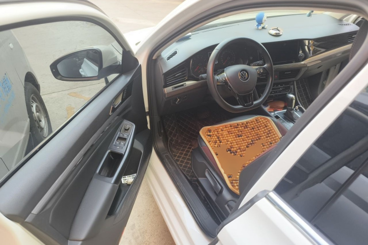 Volkswagen Bora 2021 car image #9