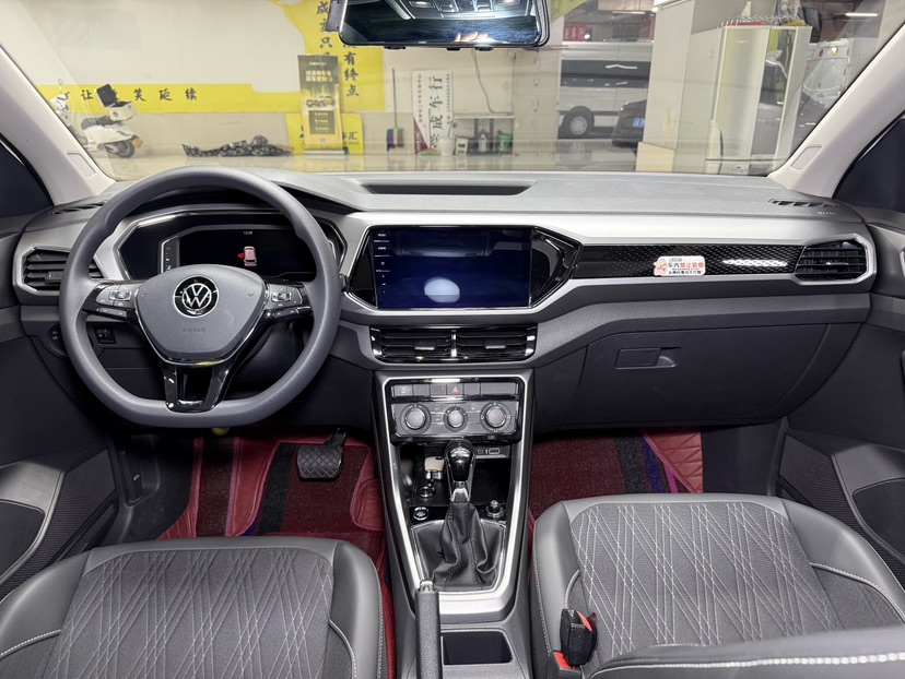 Volkswagen T-Cross 2022 car image #7